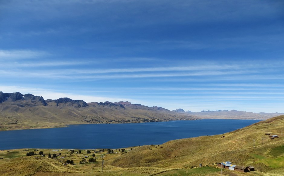 Altiplano_lake.JPG Altiplano_lake.JPG